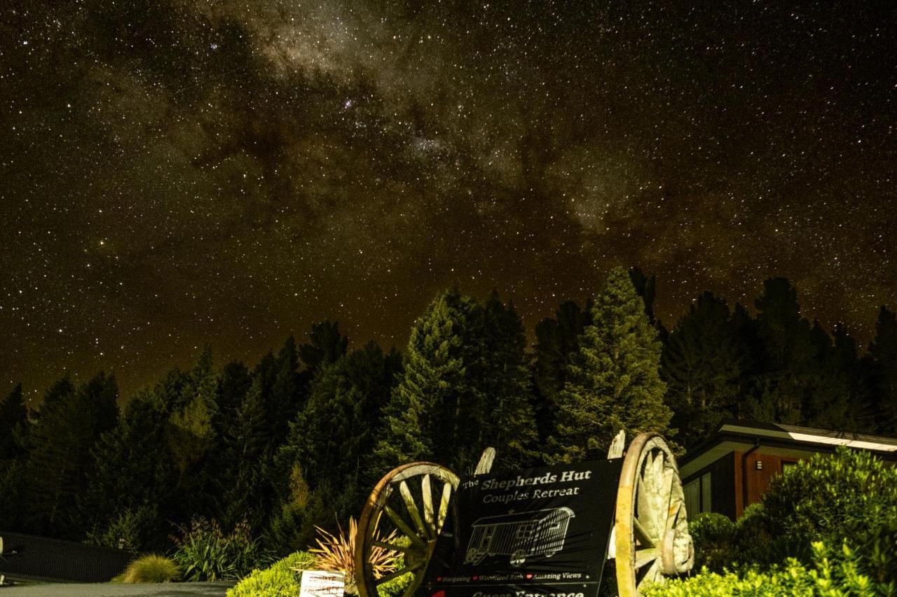 The Shepherds Hut - Boutique Retreat. ハンマー・スプリングス エクステリア 写真